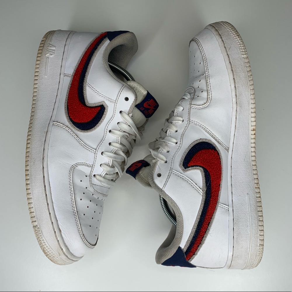 🎯SOLD🎯Nike Air Force 1 '07 LV8 "Chenille Swoosh"